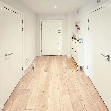 Beautiful 2 Bedroom Flat In Battersea Londen Buitenkant foto
