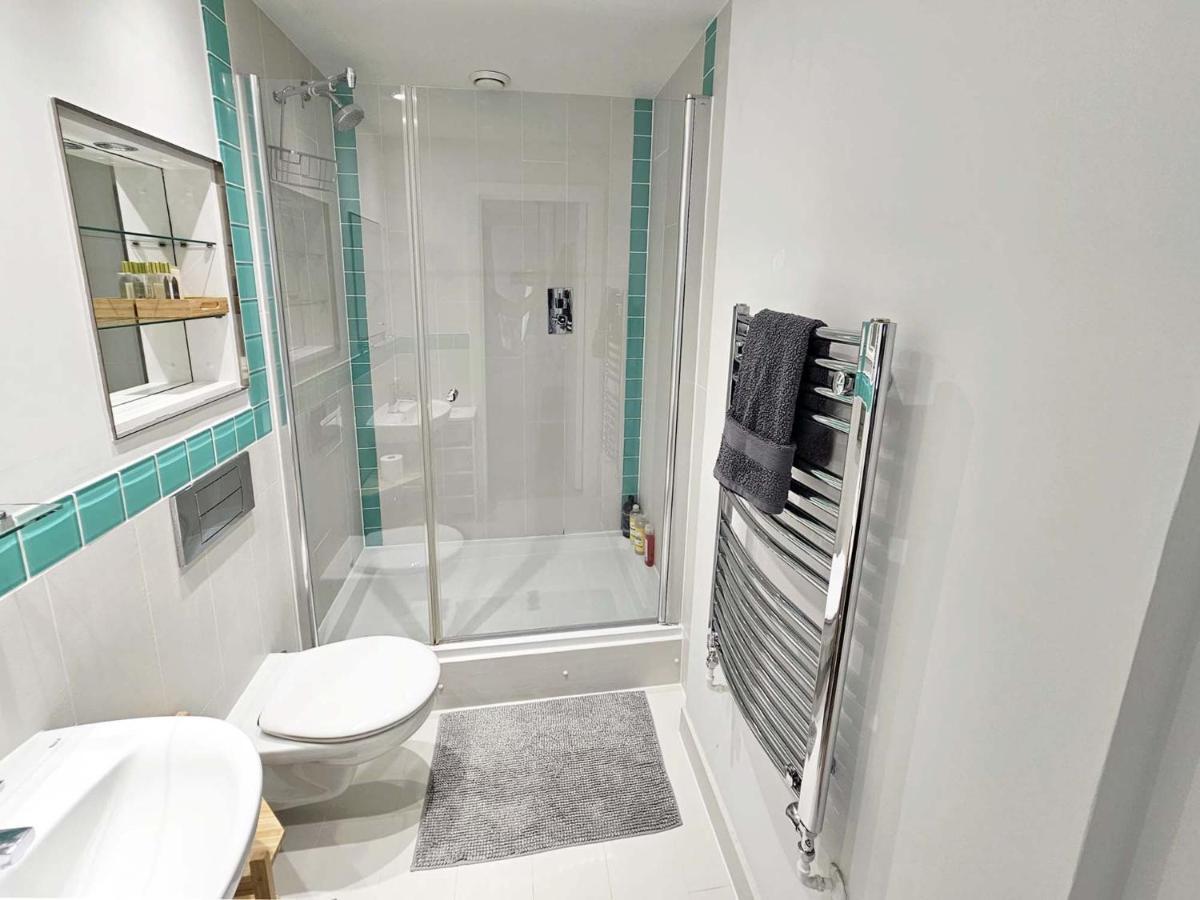 Appartamento Beautiful 2 Bedroom Flat In Battersea Londra